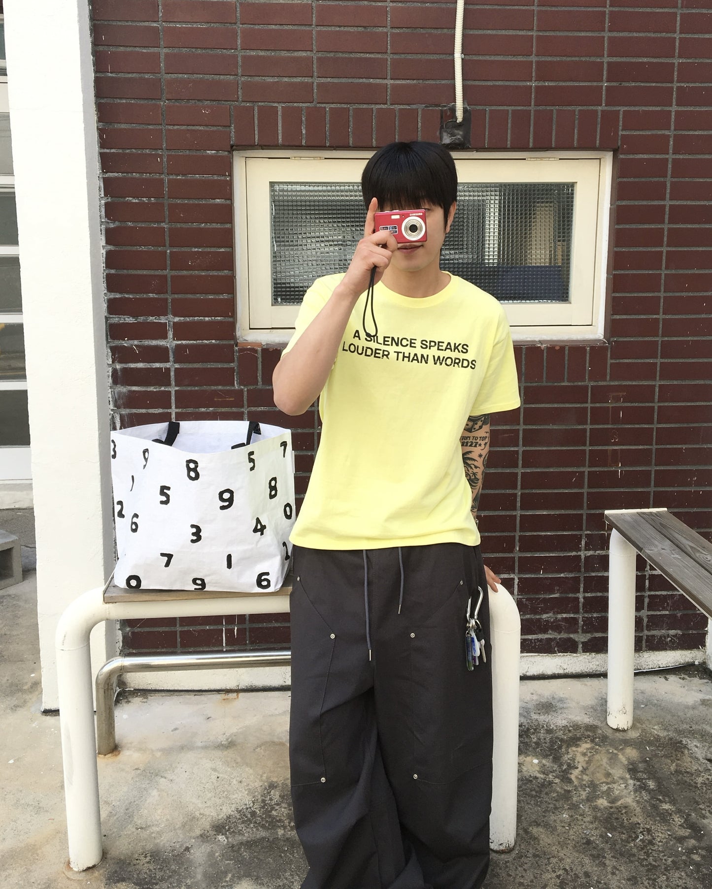 【1+1】Cool Cool字母Tee 四色入