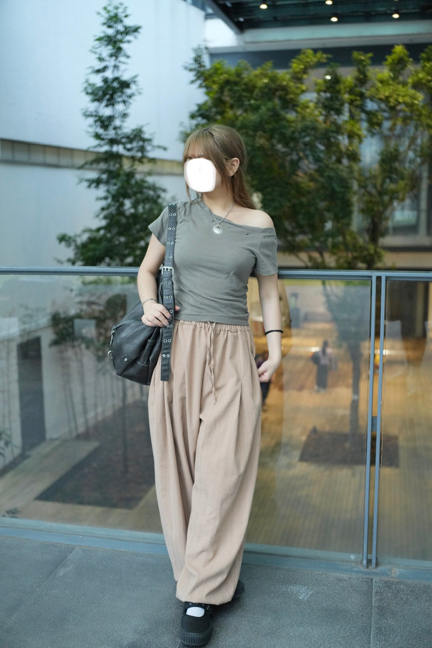 露肩斜膊Crop Top