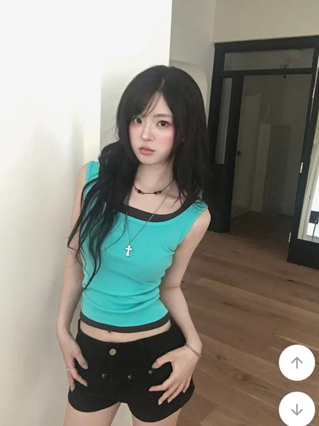 可疊穿闊帶修身背心 九色入
