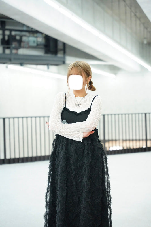 [最後現貨] 鏤空親膚LACE TOP 兩色入￼