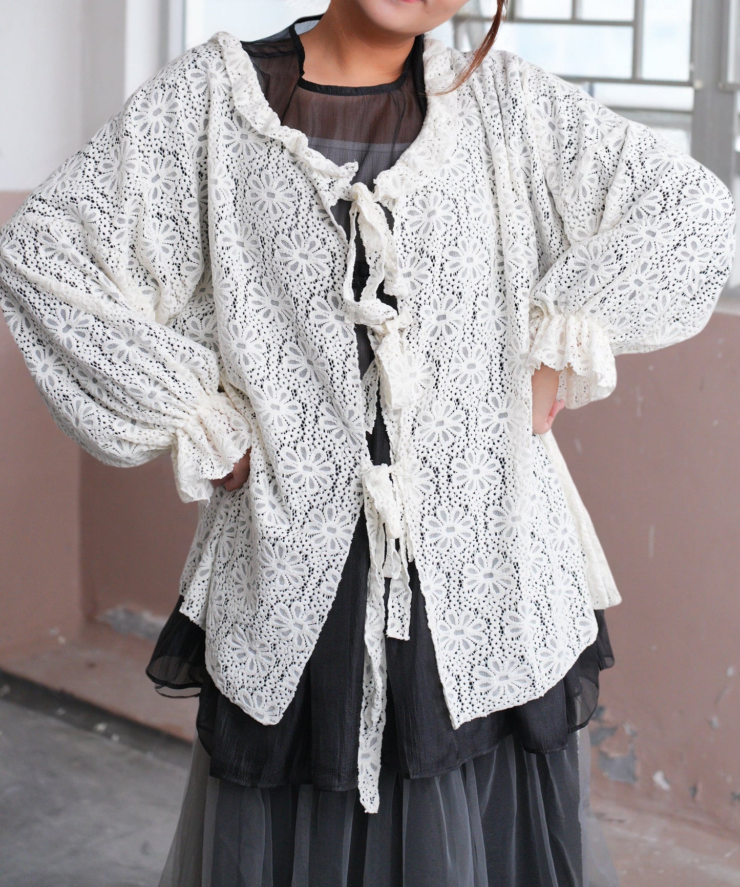 絨面花花ruffle外套 三色入