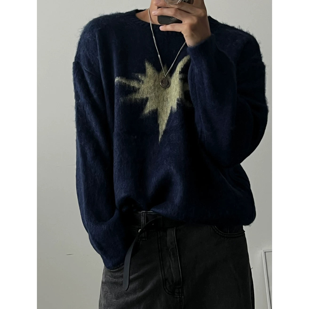 Star Pattern Round Neck Knit Sweater