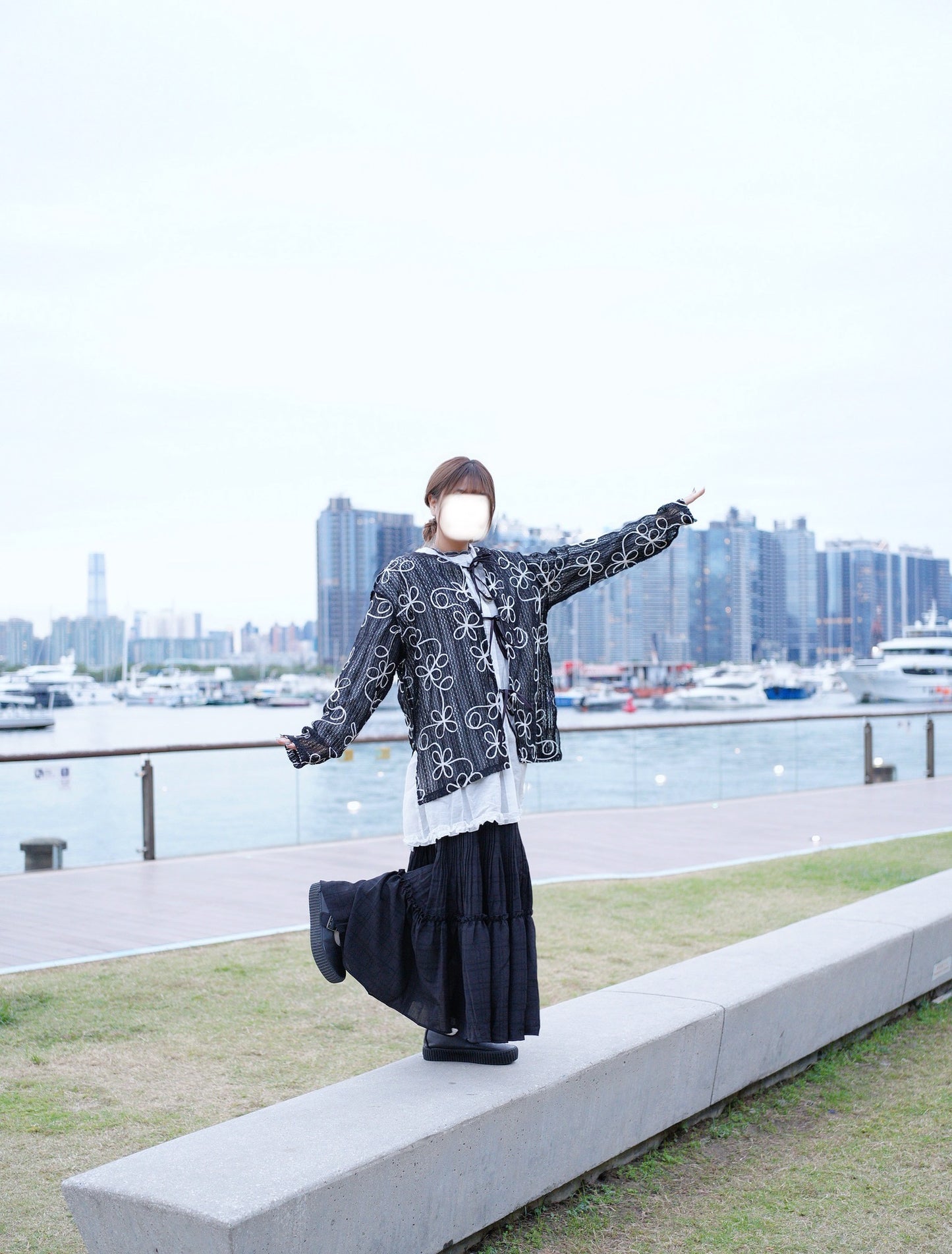 Two ways花花網洞外套 五色入