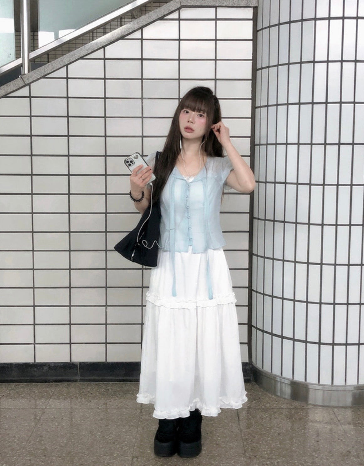 絲滑透透上衣 三色入
