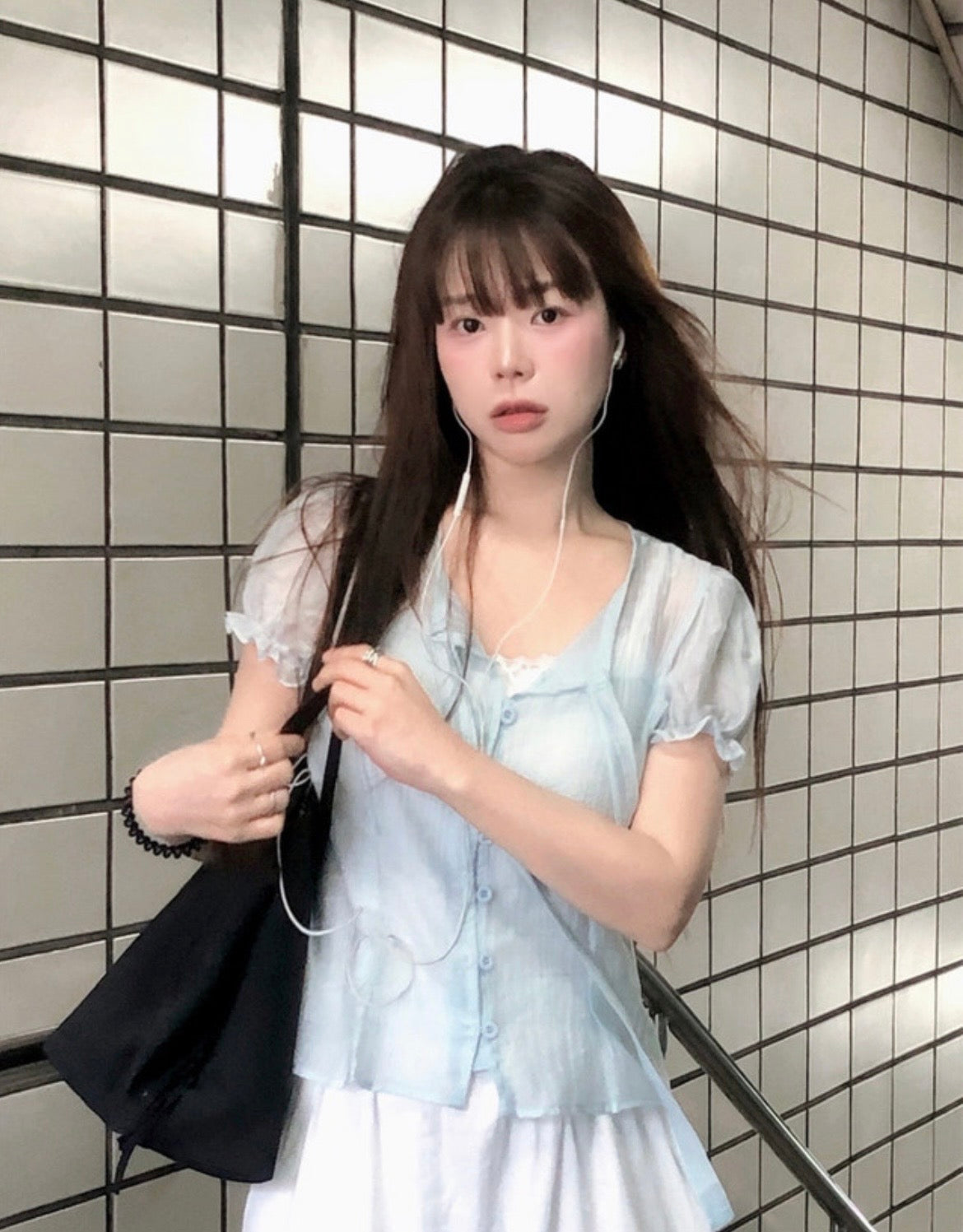 絲滑透透上衣 三色入