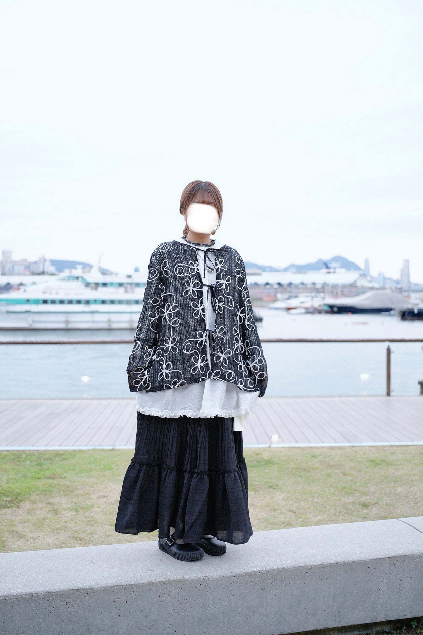 Two ways花花網洞外套 五色入
