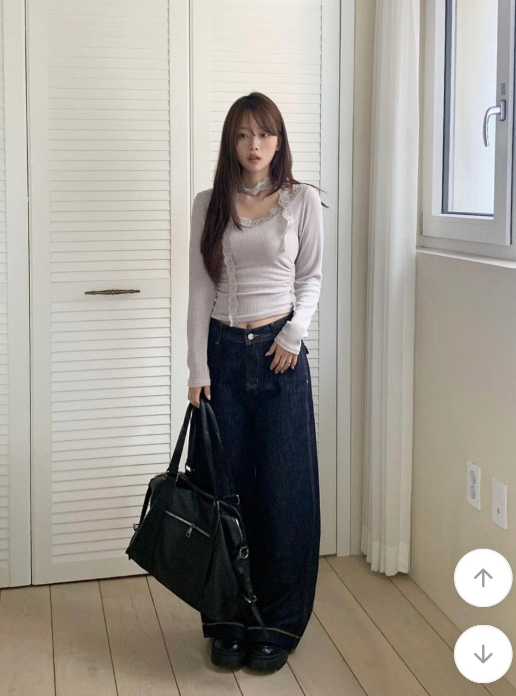 蕾絲掛脖坑紋長袖Top 三色入