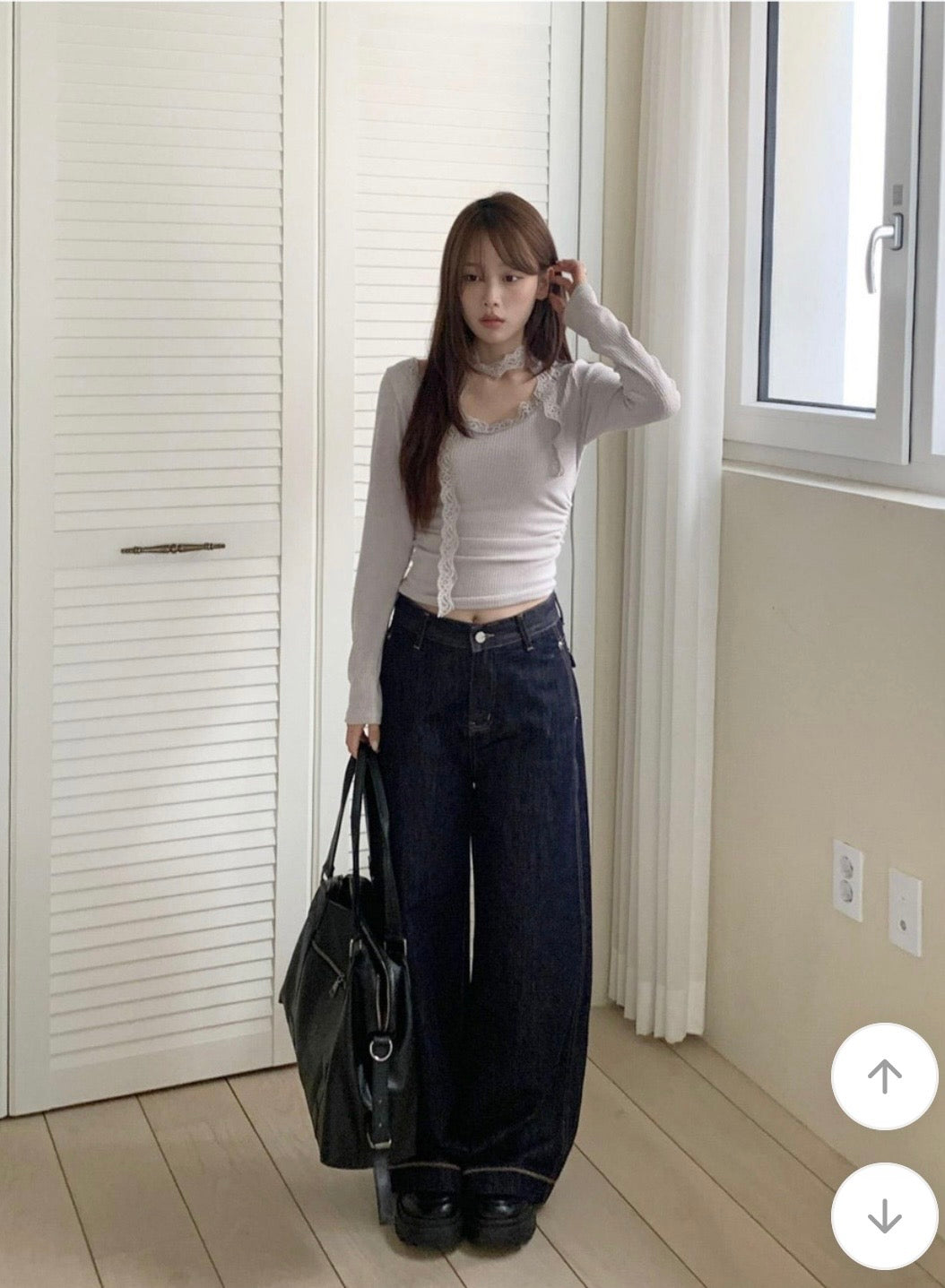 蕾絲掛脖坑紋長袖Top 三色入