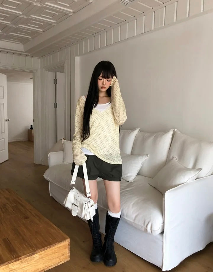 波點蕾絲V領透膚上衣 五色入