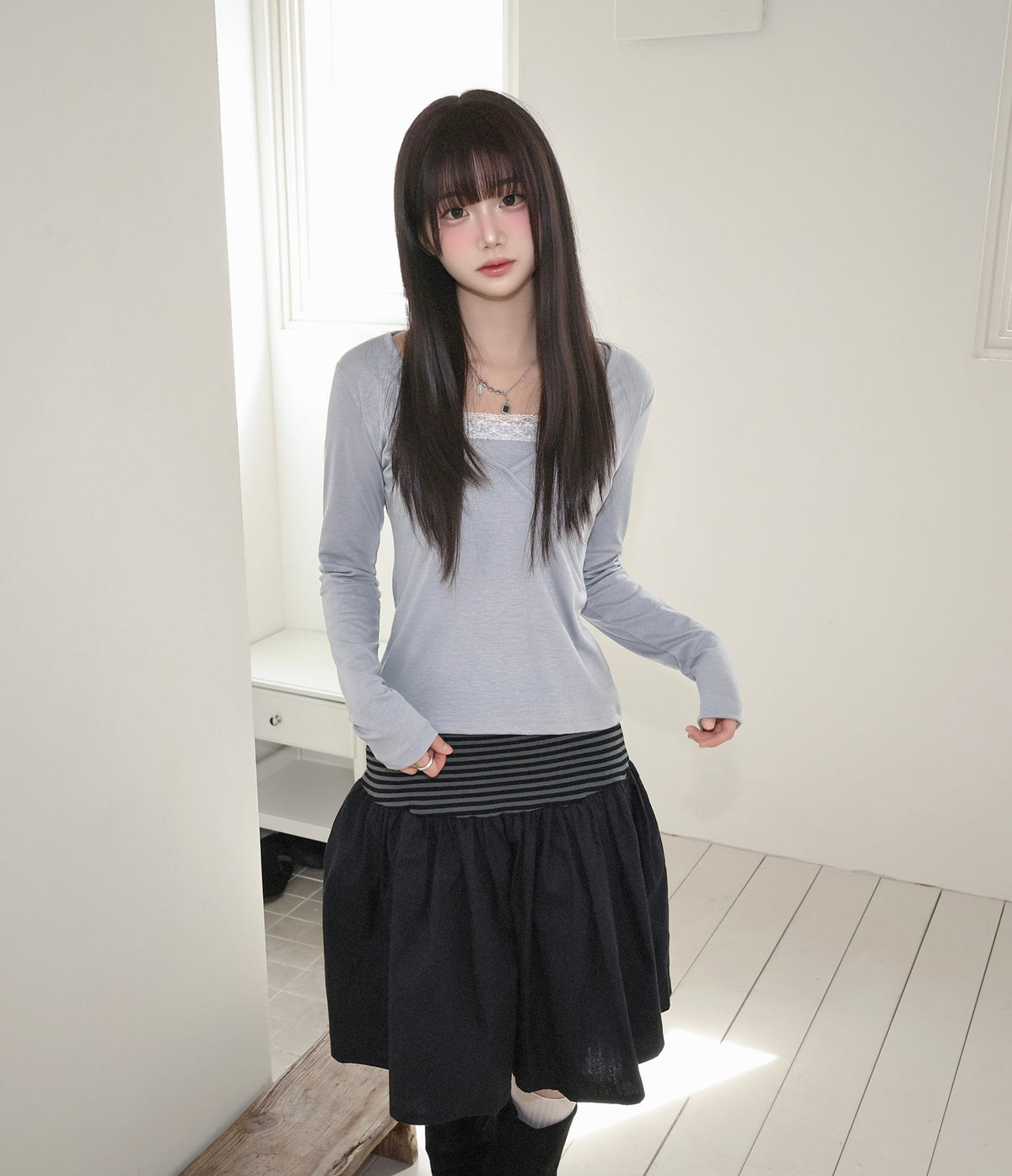 假兩件蕾絲V領長袖 四色入