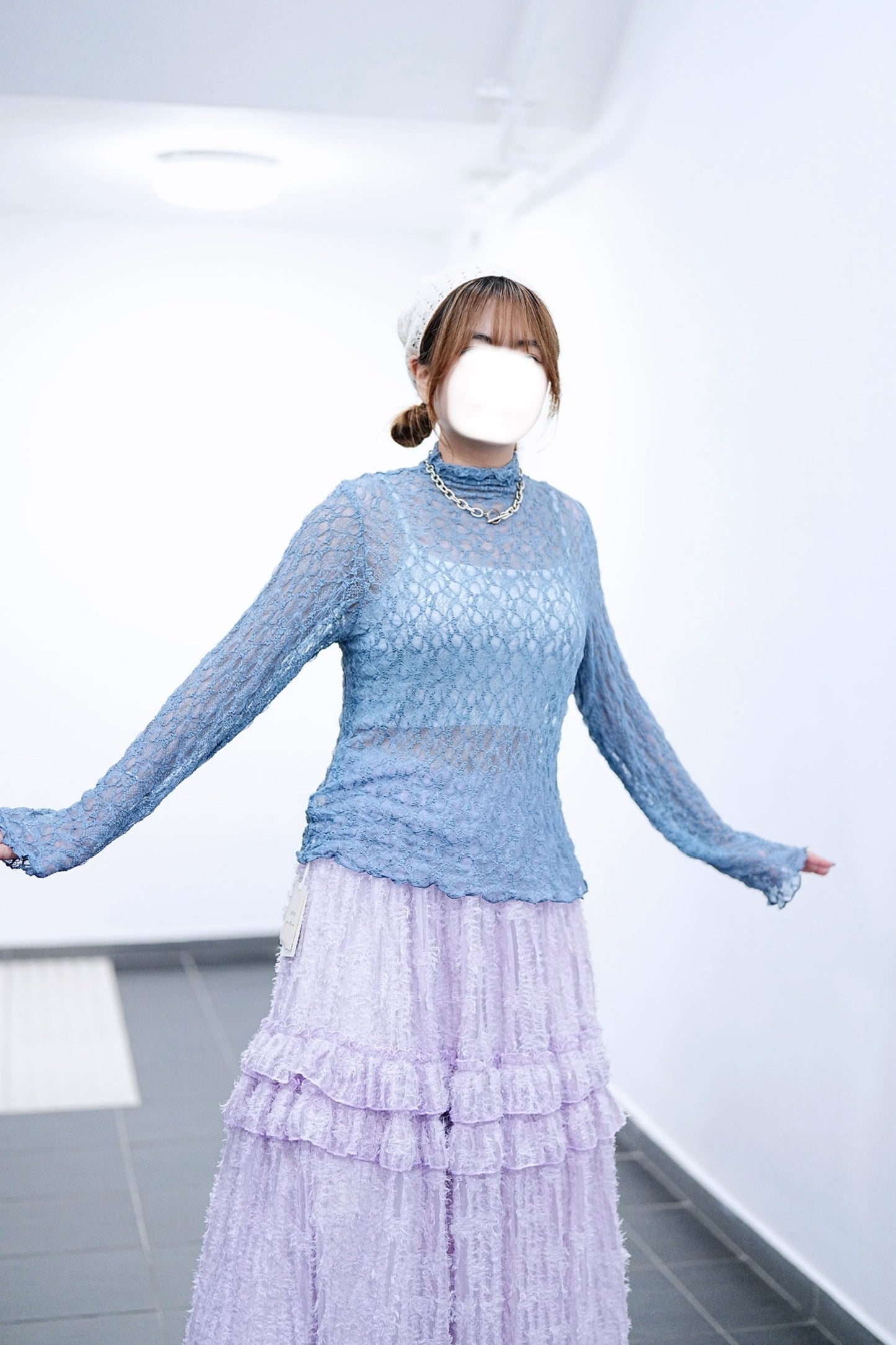 LACE RUFFLE TOP 四色入